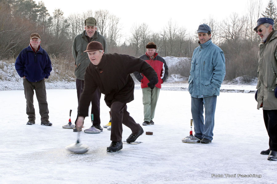 2010-01-07_1_Eistockschiessen