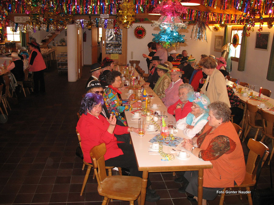 2010-02-11_04_Senioren-Faschingsfeier