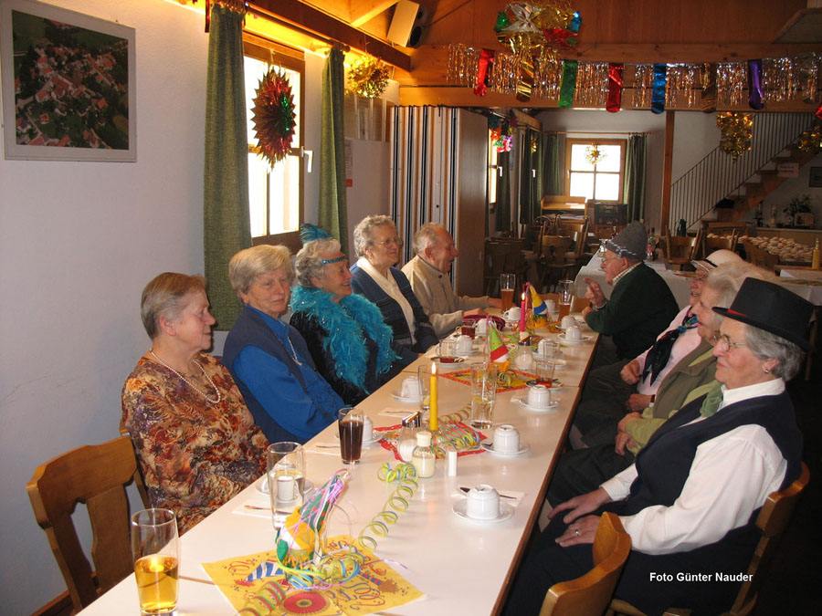 2010-02-11_11_Senioren-Faschingsfeier