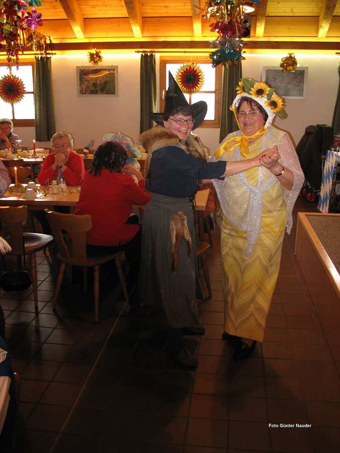2010-02-11_13_Senioren-Faschingsfeier