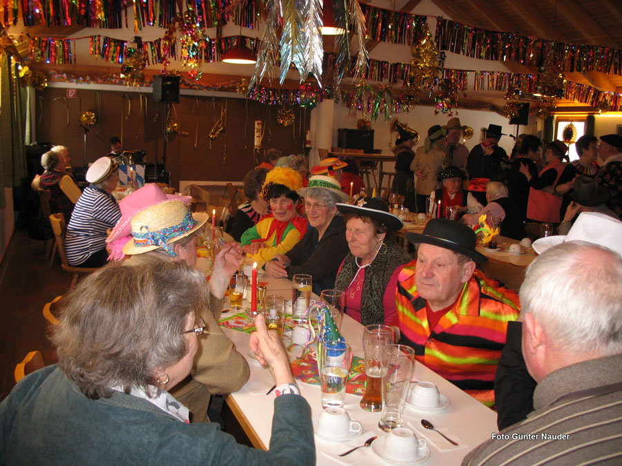 2010-02-11_14_Senioren-Faschingsfeier