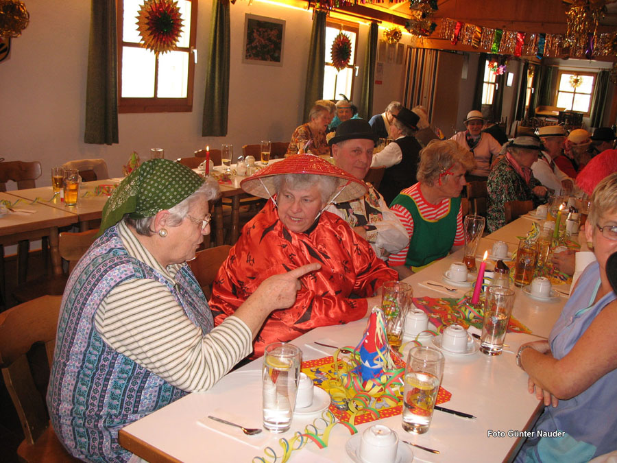 2010-02-11_25_Senioren-Faschingsfeier