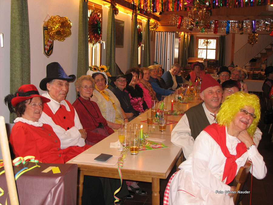 2010-02-11_39_Senioren-Faschingsfeier