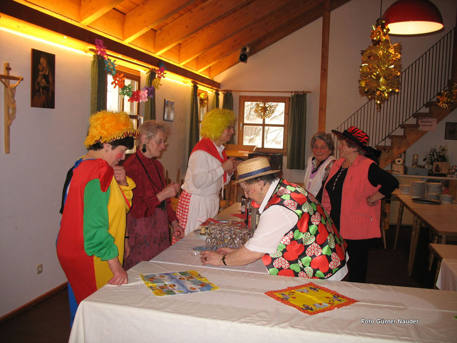 2010-02-11_41_Senioren-Faschingsfeier