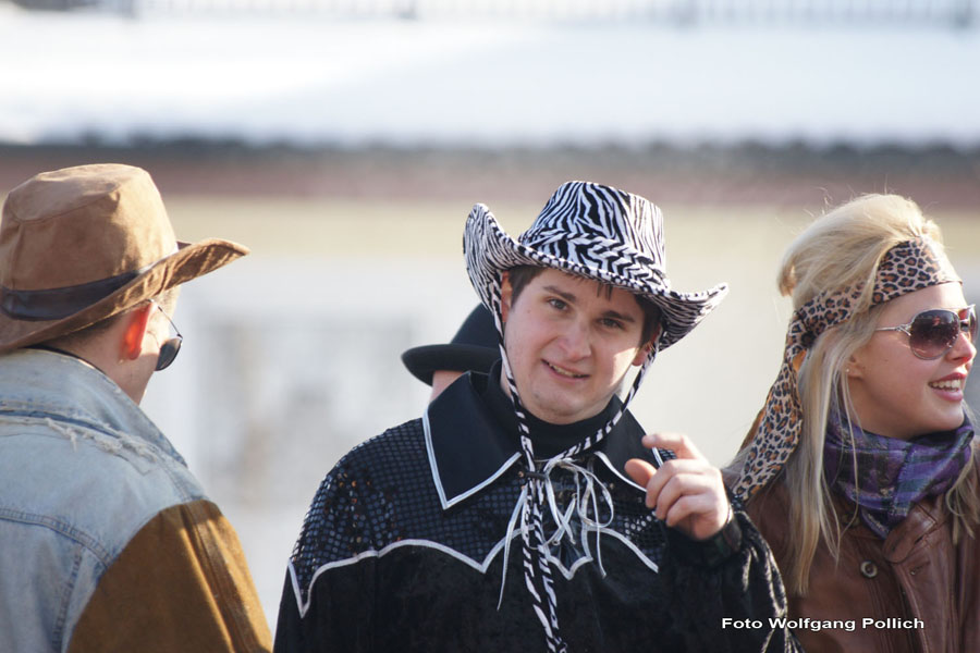 2010-02-16_033_Faschingszug_Wolfi
