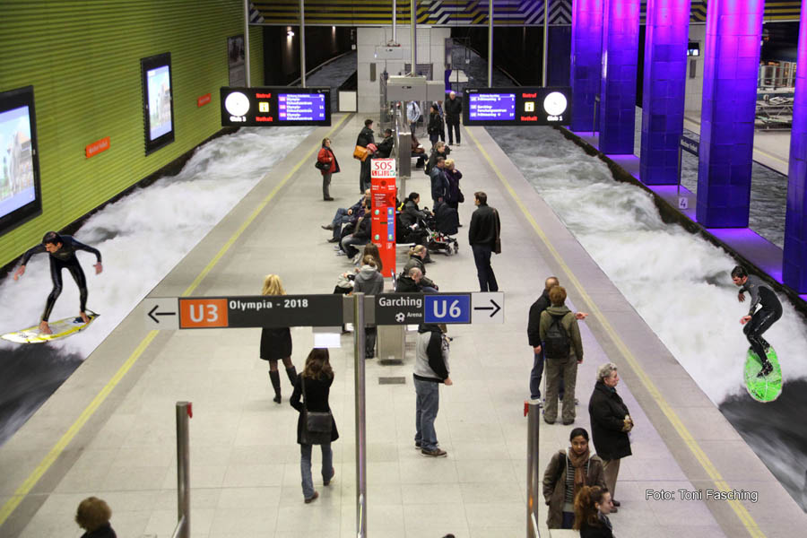 2010-03-02_07_Muenchner-Freiheit_Eisbachsurfer