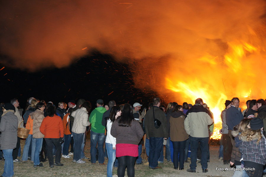 2010-04-03_032_Osterfeuer