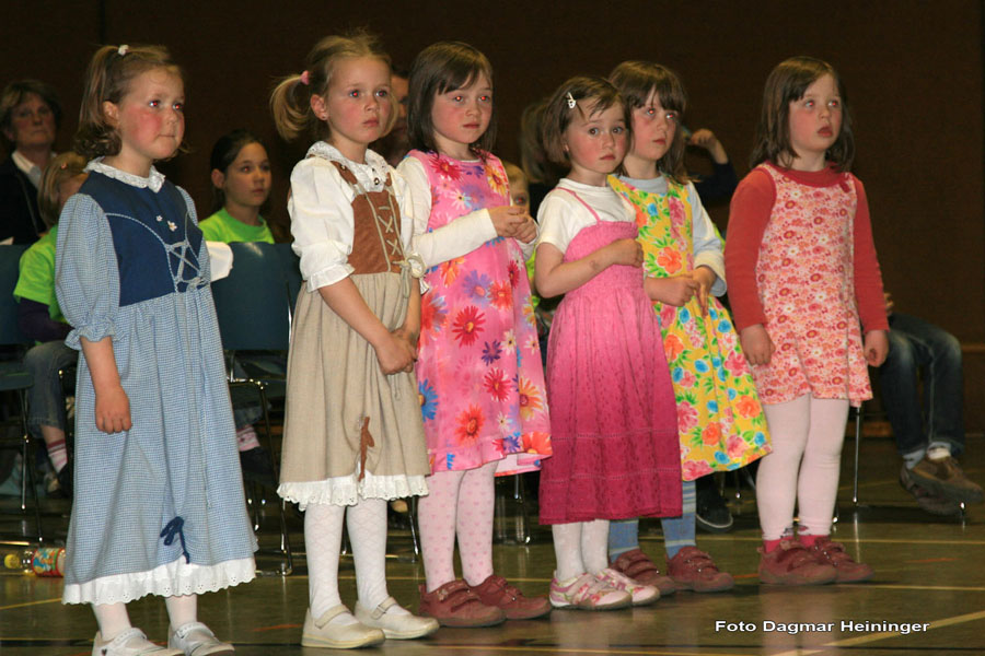 2010-04-23_31_Kinderkreissingen_Zuhoerer4