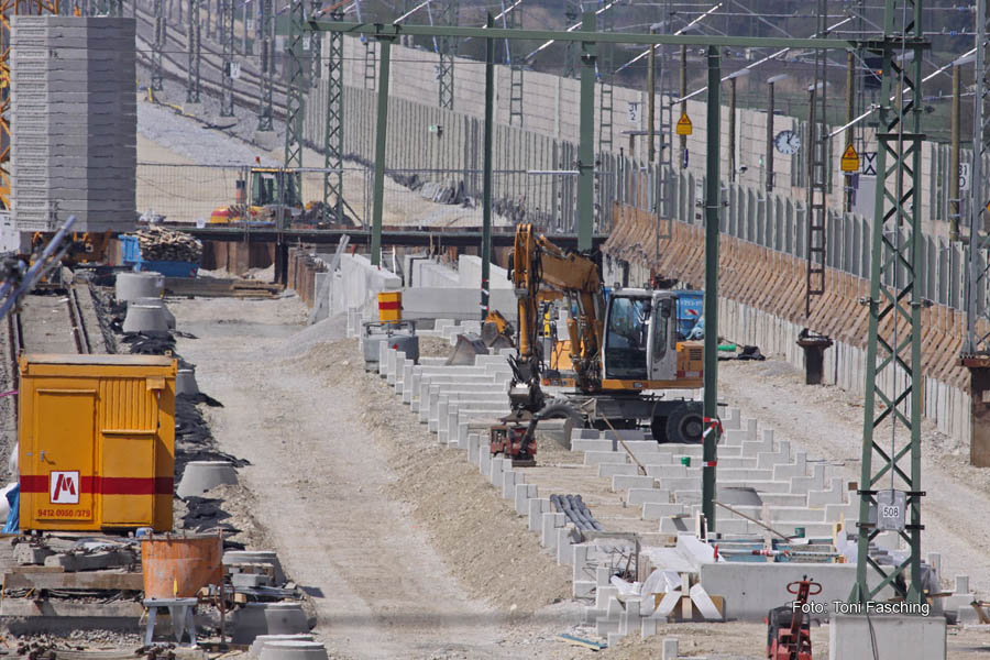 2010-04-25_5_Bahnsteig