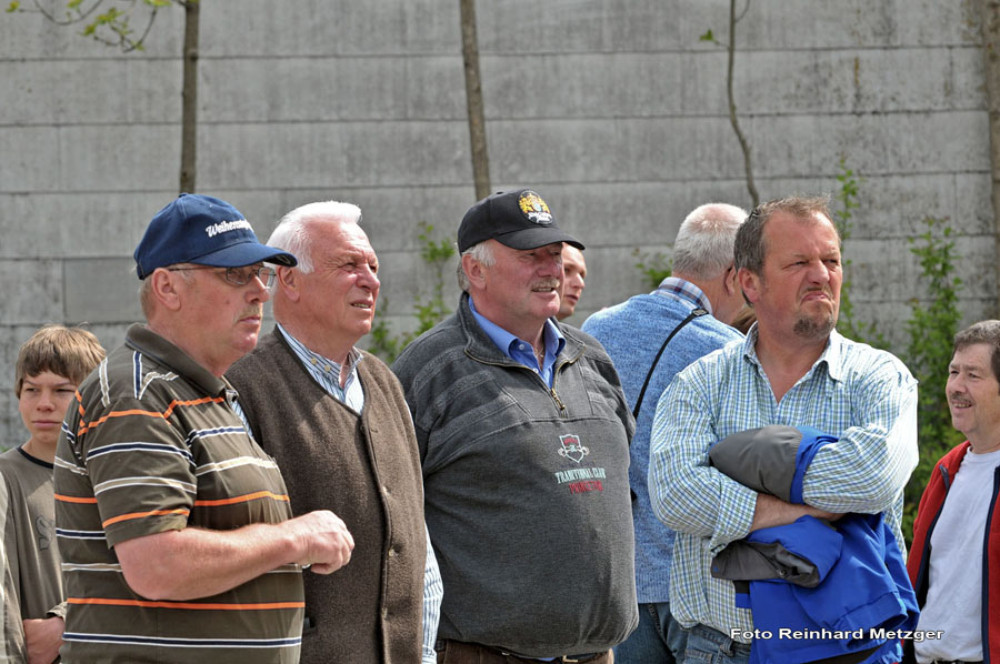 2010-05-01_084_Maibaumaufstellen