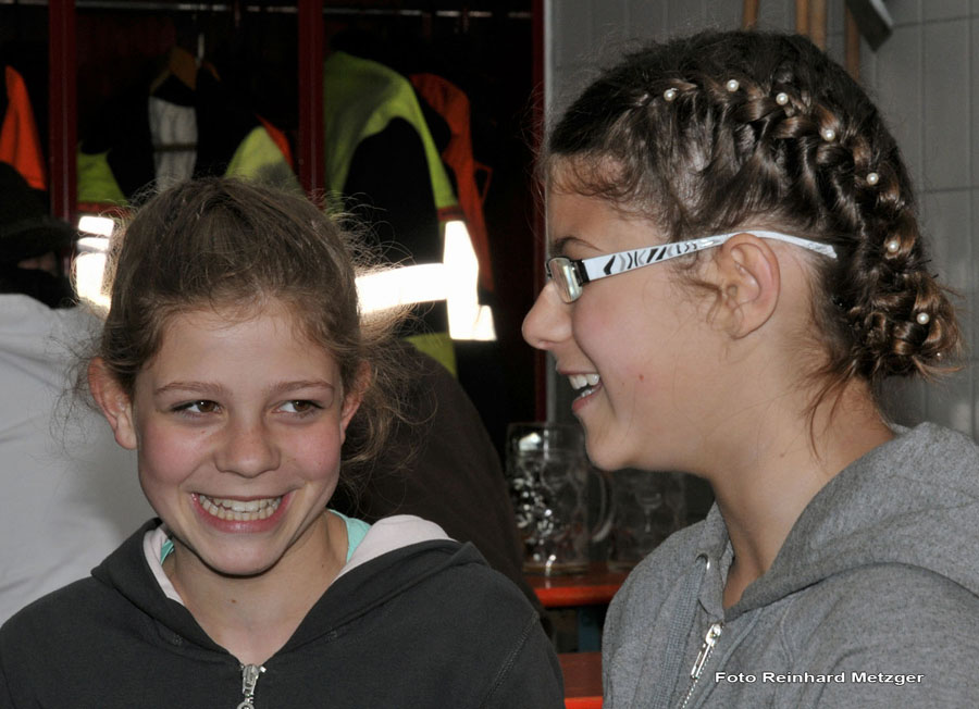 2010-05-01_111_Maibaumaufstellen