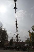 2010-05-01_208_Maibaumaufstellen