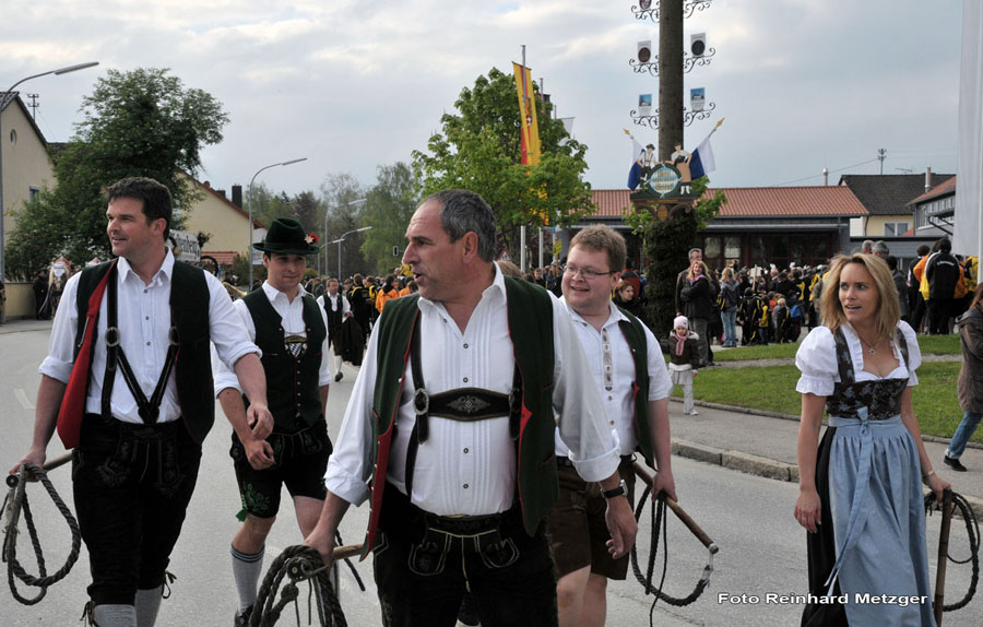 2010-05-07_050_Volksfesteinzug