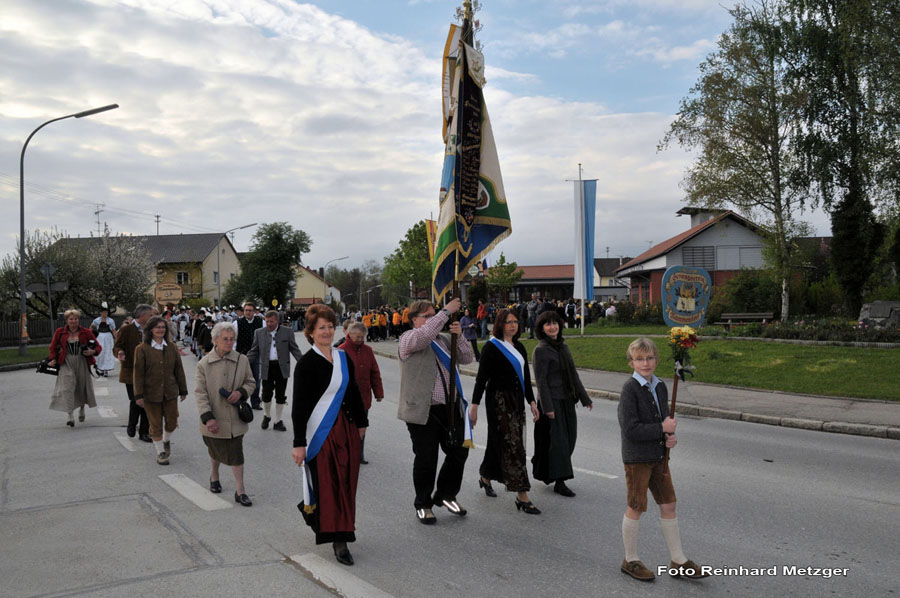 2010-05-07_066_Volksfesteinzug