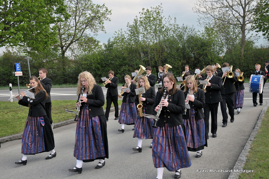 2010-05-07_080_Volksfesteinzug