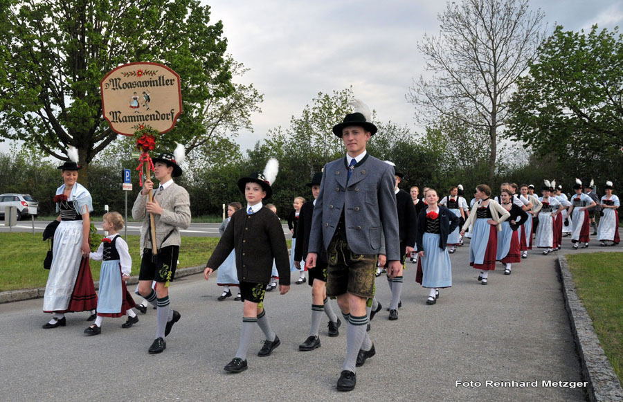 2010-05-07_107_Volksfesteinzug