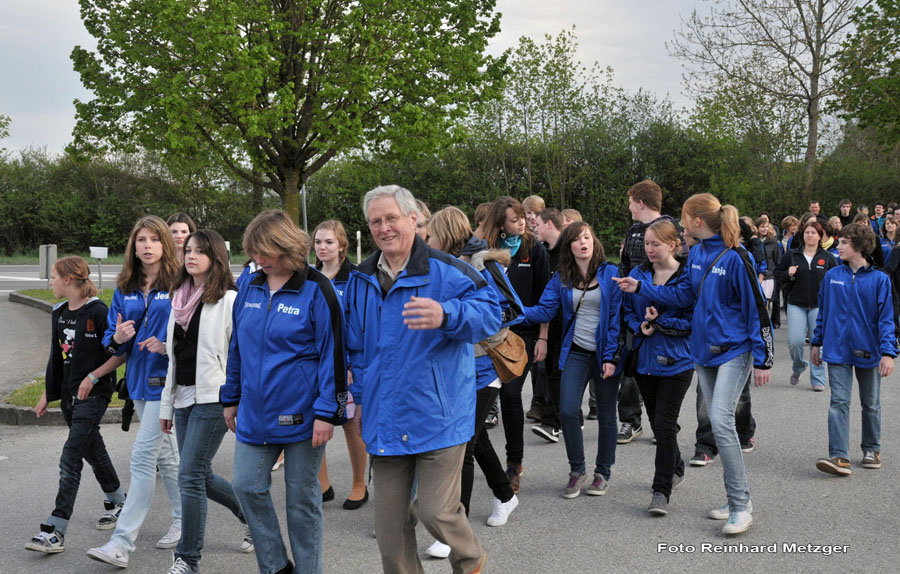 2010-05-07_131_Volksfesteinzug