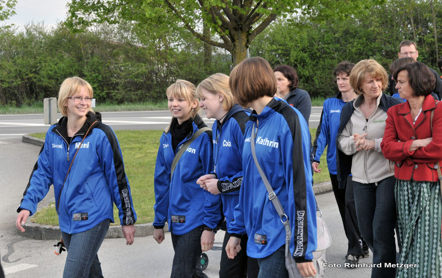 2010-05-07_133_Volksfesteinzug