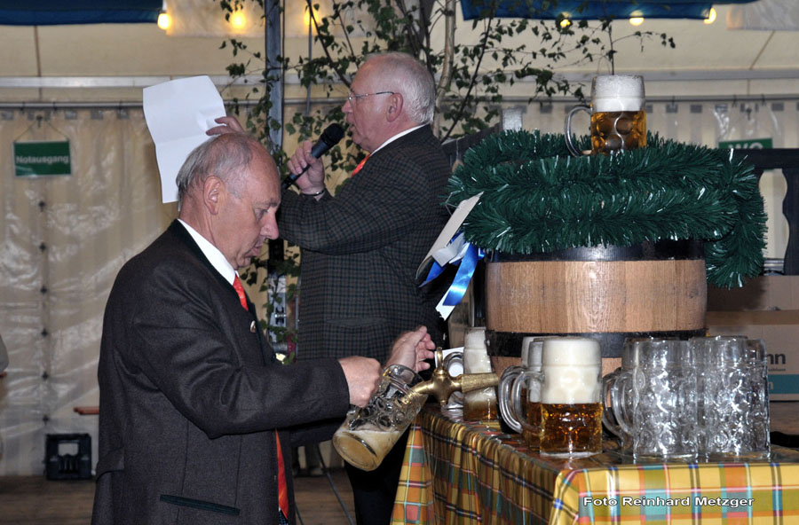 2010-05-07_146_Volksfesteinzug