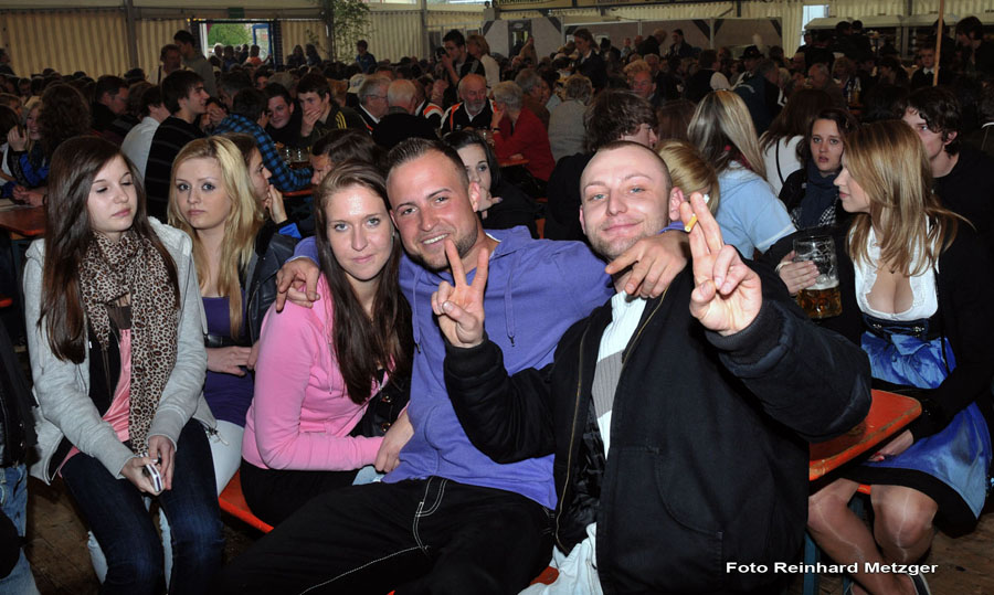 2010-05-07_147_Volksfesteinzug