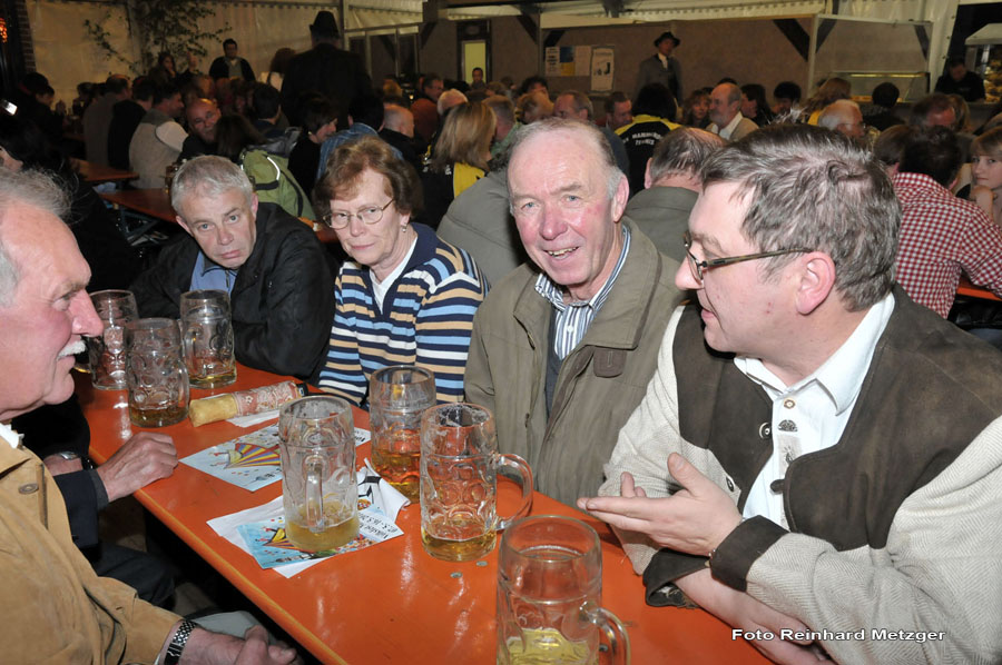 2010-05-07_158_Volksfesteinzug