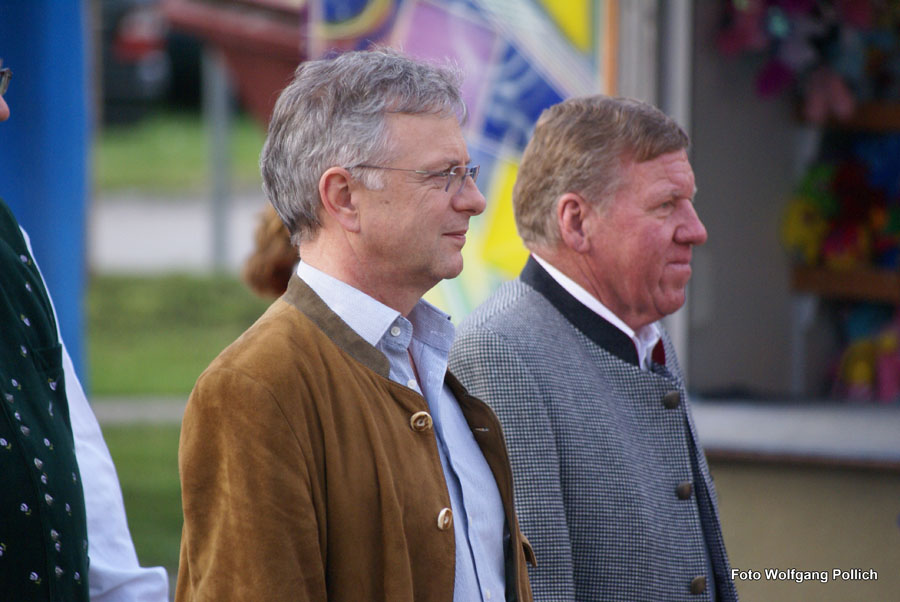 2010-05-07_015_Volksfesteinzug