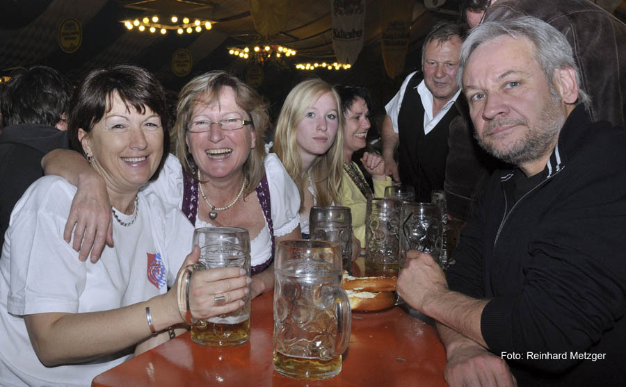 2010-05-12_012_Volksfestabend_mit_Swingers