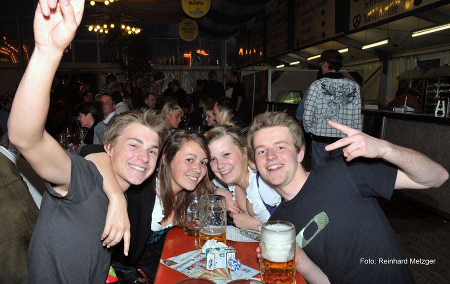 2010-05-12_013_Volksfestabend_mit_Swingers