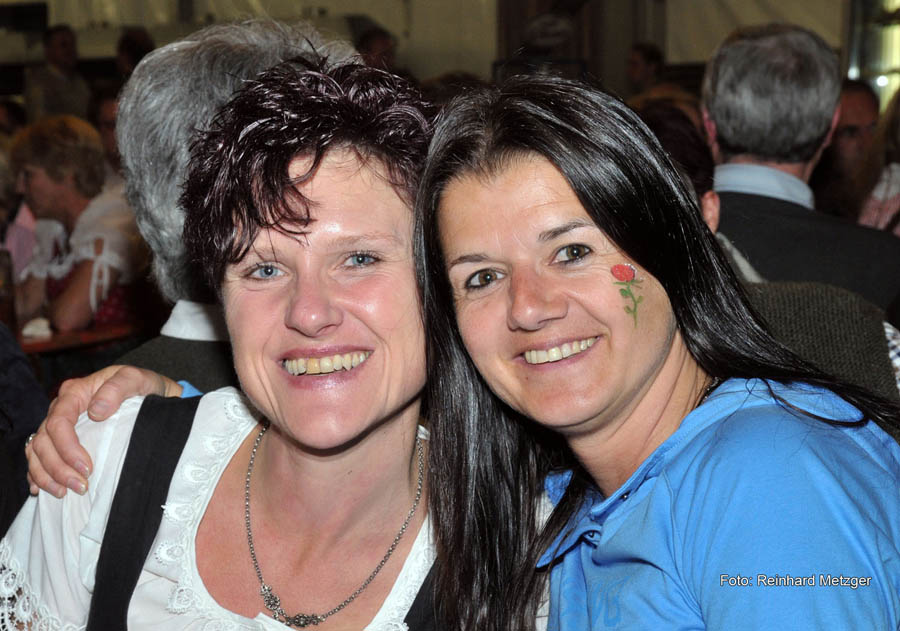 2010-05-12_021_Volksfestabend_mit_Swingers