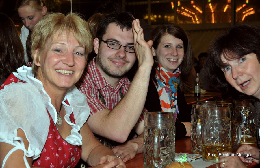 2010-05-12_043_Volksfestabend_mit_Swingers