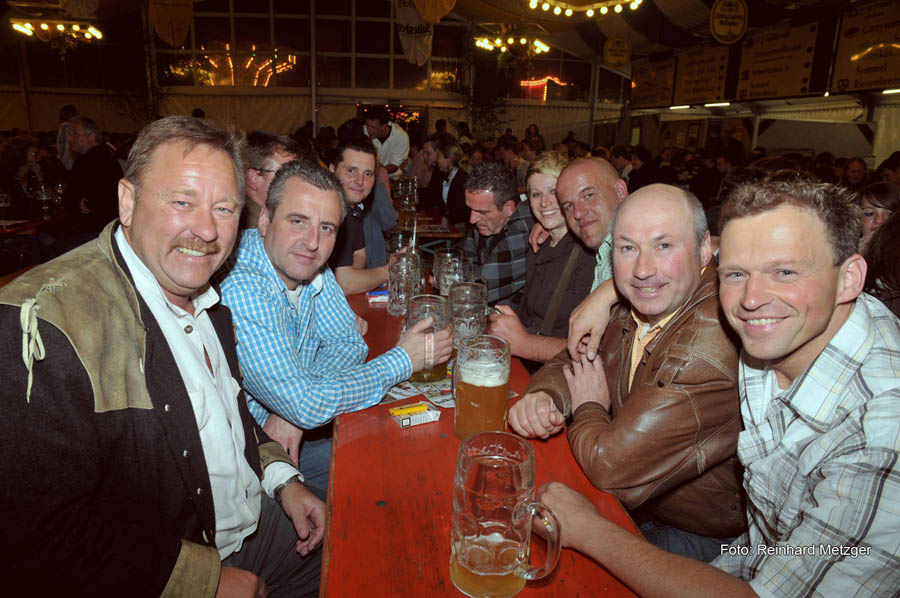 2010-05-12_049_Volksfestabend_mit_Swingers