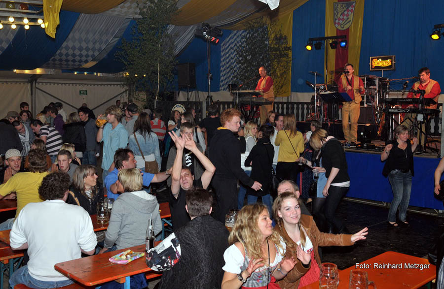 2010-05-12_068_Volksfestabend_mit_Swingers