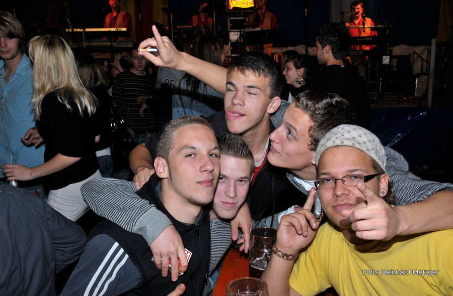 2010-05-12_070_Volksfestabend_mit_Swingers