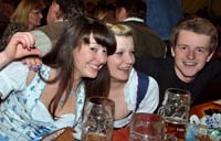 2010-05-12_055_Volksfestabend_mit_Swingers