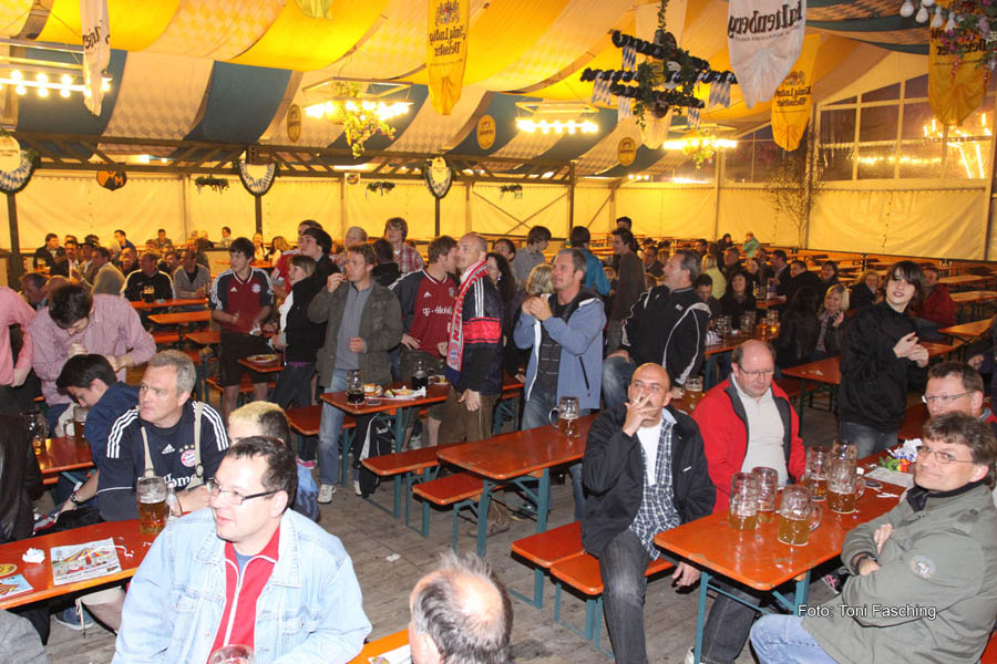 2010-05-15_07_Volksfestabend_Pokalendspiel