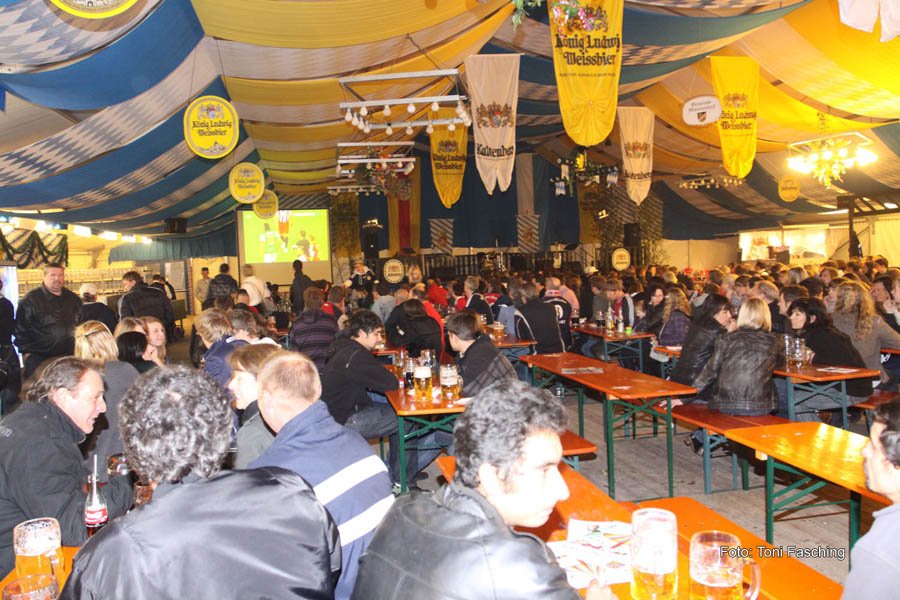 2010-05-15_09_Volksfestabend_Pokalendspiel