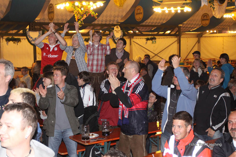 2010-05-15_11_Volksfestabend_Pokalendspiel