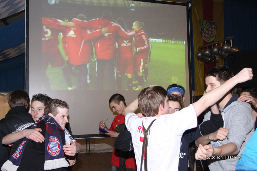 2010-05-15_14_Volksfestabend_Pokalendspiel