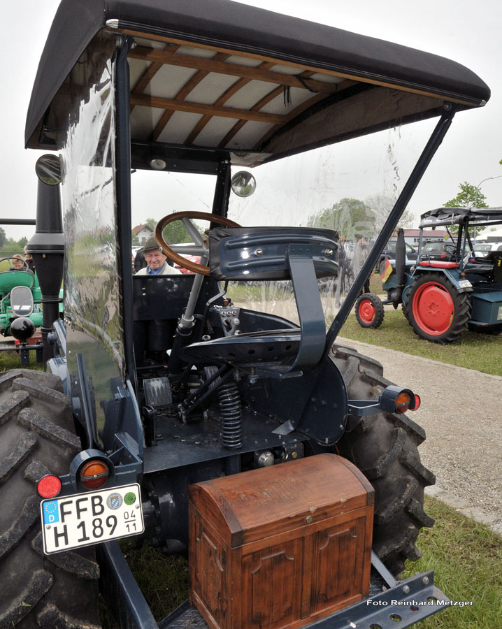 2010-05-16_13_Volksfest_Bulldog+Festzelt