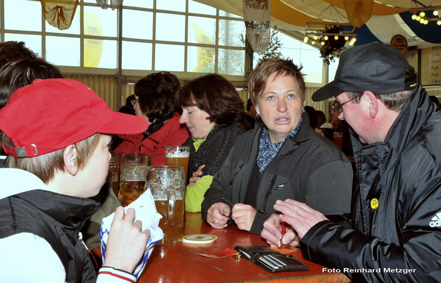 2010-05-16_17_Volksfest_Bulldog+Festzelt