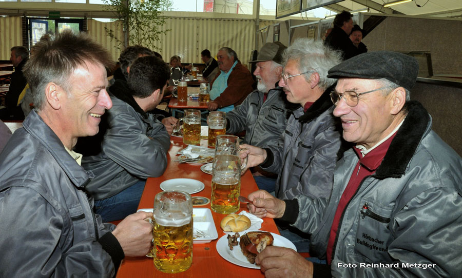 2010-05-16_22_Volksfest_Bulldog+Festzelt