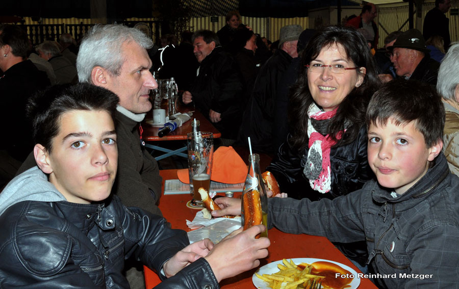 2010-05-16_35_Volksfest_Bulldog+Festzelt