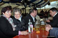 2010-05-16_39_Volksfest_Bulldog+Festzelt