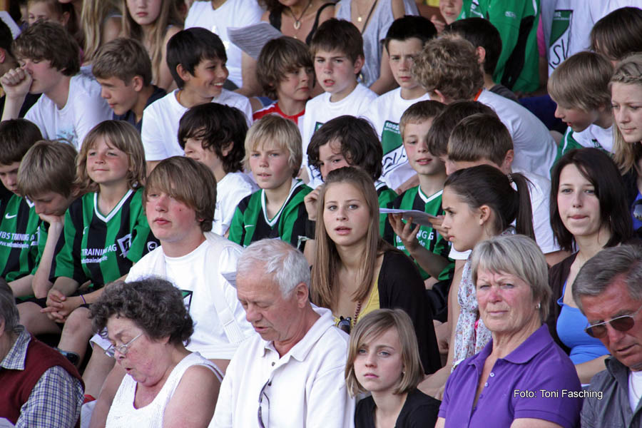 2010-05-23_275_Jugendpfingstturnier_Abends