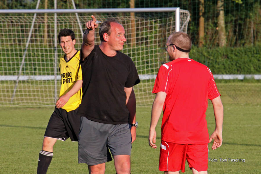 2010-05-23_314_Jugendpfingstturnier_Abends