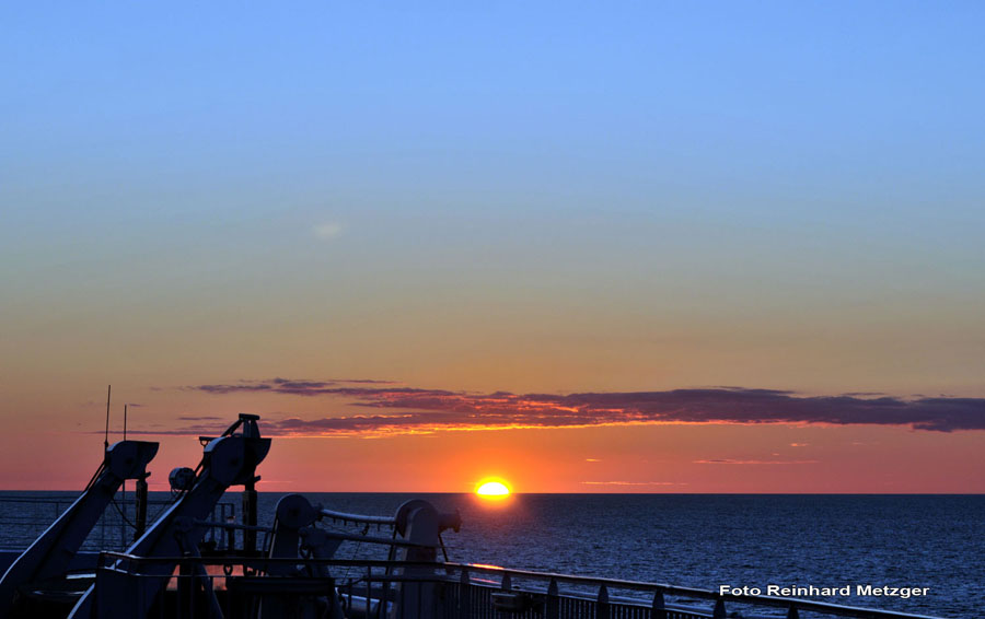 2010-06-21_24_Sonnenaufgang_Ostsee