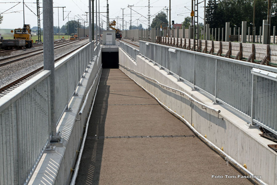 2010-06-30_05_Bahnhof