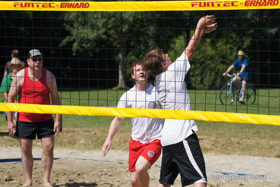 2010-07-03_016_Beach-Volleyball-Turnier-am-See