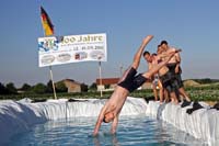 2010-07-07_27_Halbfinale_Pool-Party