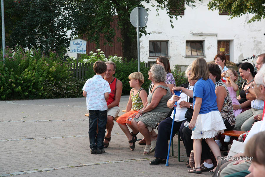 2010-07-10_24_Serenade_am_Kirchenplatz